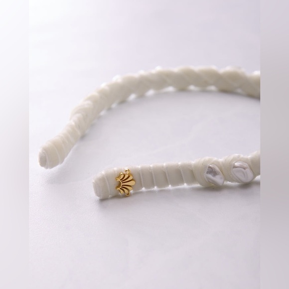 Anthropologie Lele Sadoughi Graduated Baroque Pearl Headband main image 5